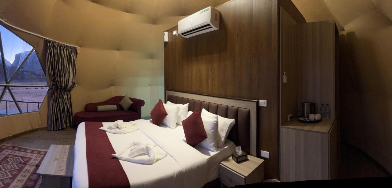 Magic Mountain Camp Apartman Rum vádi Kültér fotó