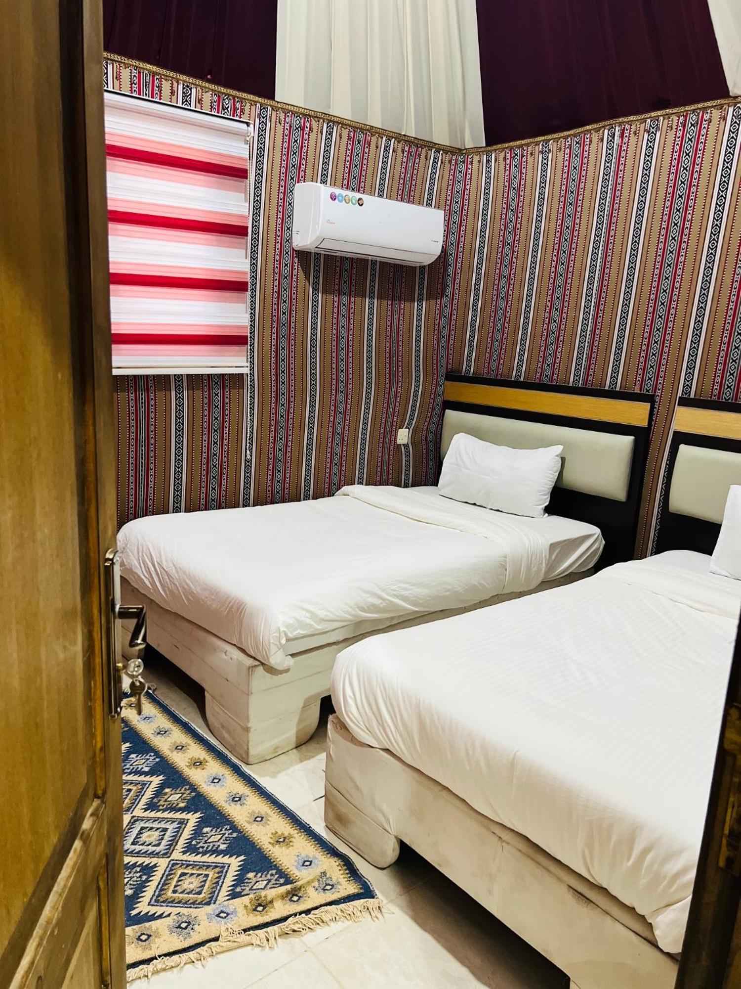Magic Mountain Camp Apartman Rum vádi Kültér fotó
