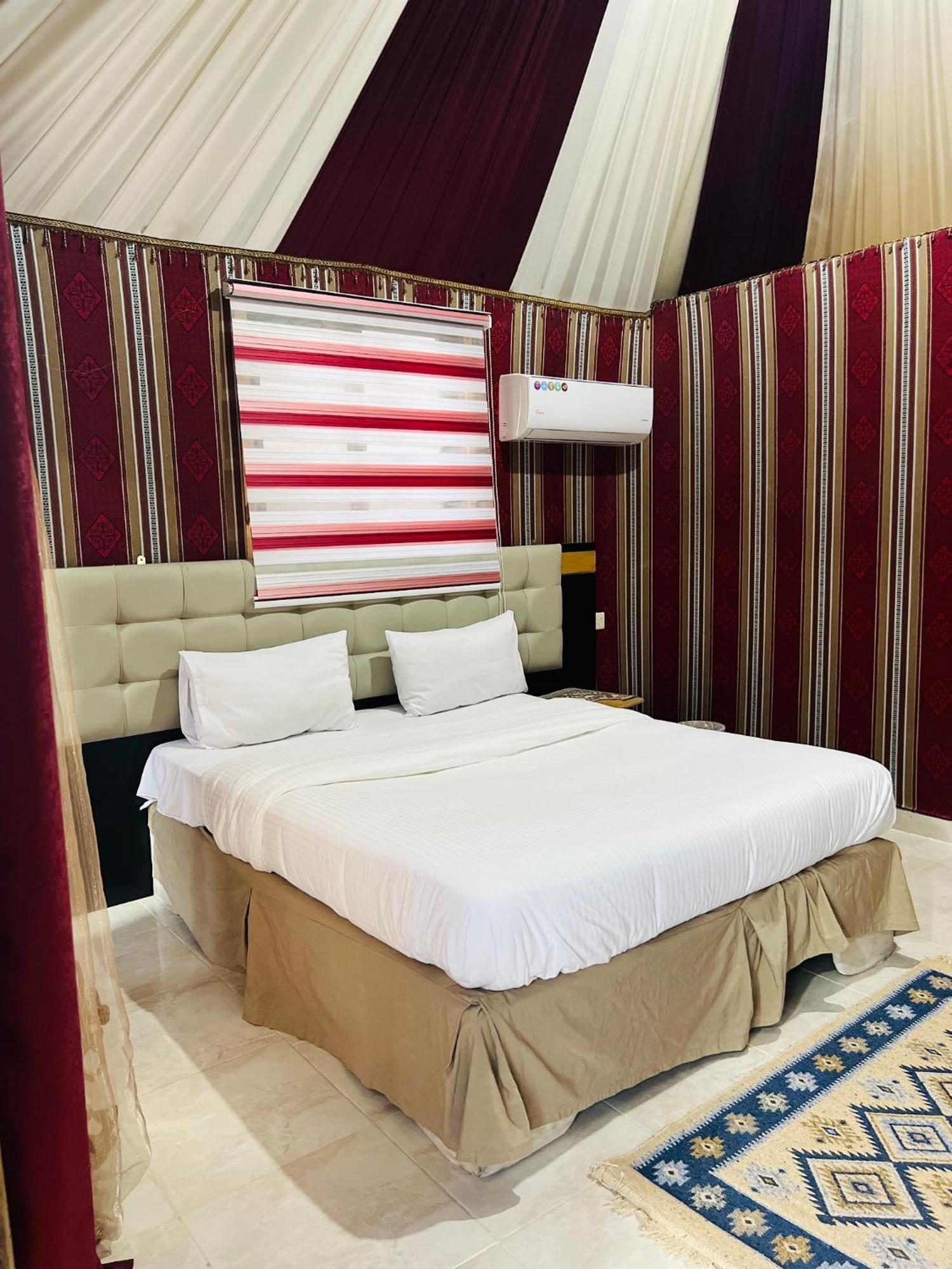 Magic Mountain Camp Apartman Rum vádi Kültér fotó